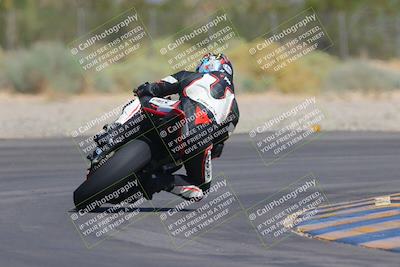 media/Sep-25-2023-Moto Forza (Mon) [[81ffa65e0a]]/B-C Group/Session 4 (Turn 2 Backside)/